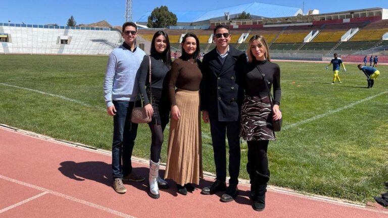 Família curitibana conquista vaga na Copa Sul-Americana à frente de time boliviano